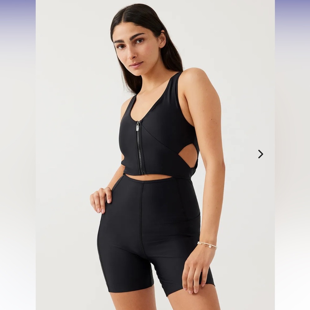 NWT Outdoor voices SplashKnit 6" Bodysuit in black